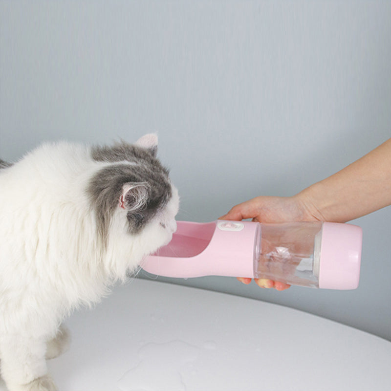 Tragbare Tierfutter- und Wasserflasche